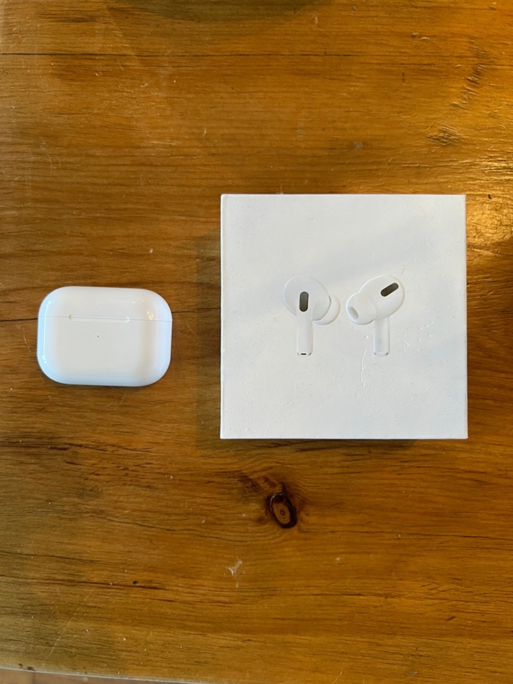 AirPod Pro with MagSafe Charging Case - 1st Generation